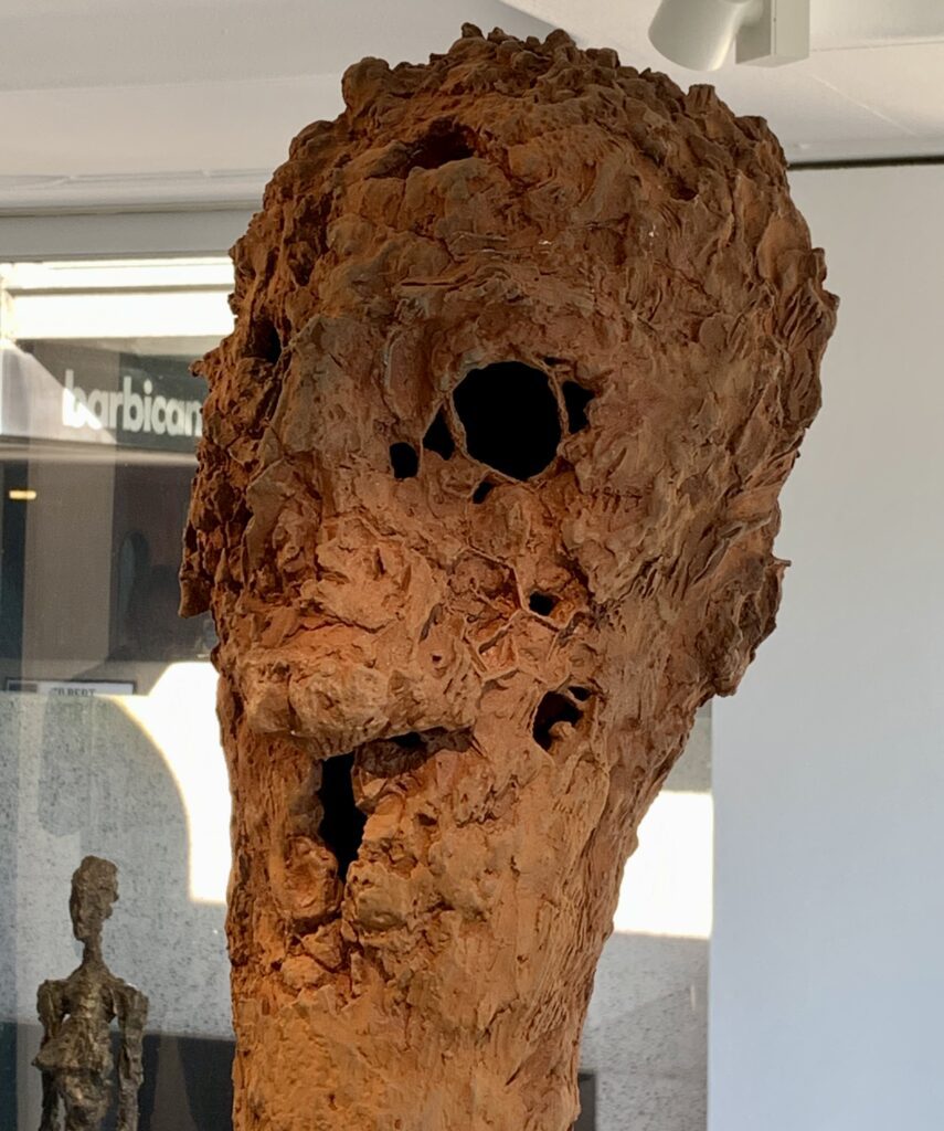 Huma Bhabha. Encounters: Giacometti at The Barbican. Photo by Caroline Banks.
