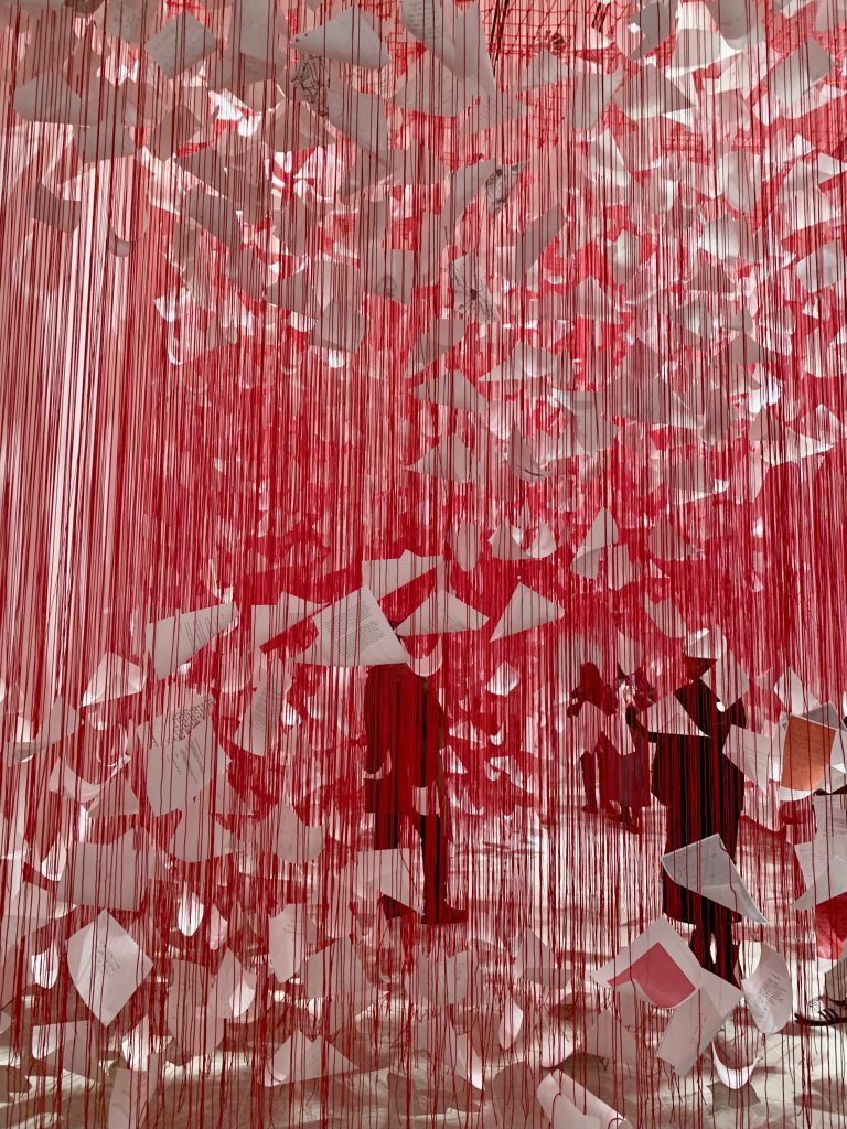 Chiharu Shiota: Threads of Life. Hayward Gallery. Photo by Caroline Banks.